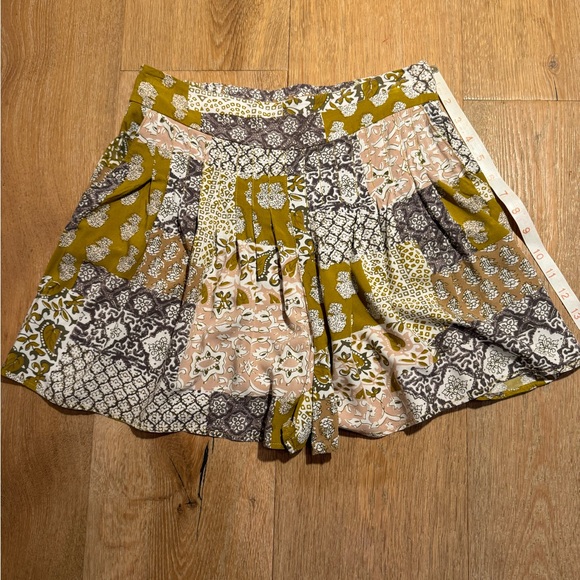 ANTHROPOLOGIE  NEW Maeve Flowy Floral Boho Patchwork Shorts SzS price firm! - Picture 4 of 8